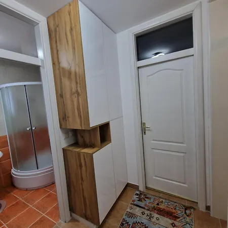 Miki Apartment